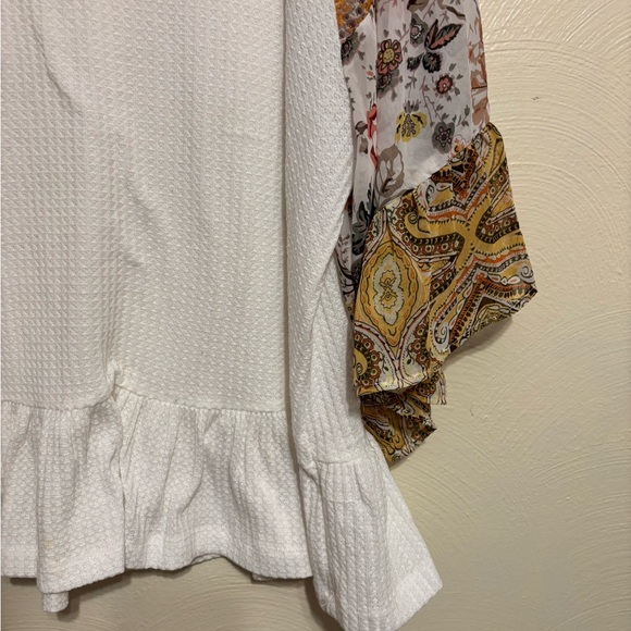 Umgee White Blouse with Multicolor Floral Sleeves - Picture 7 of 8